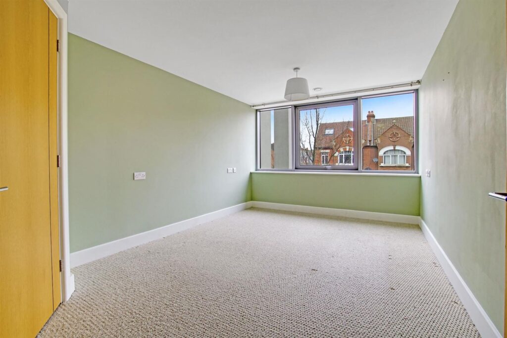 Kingston Road, Raynes Park, London. SW20 8DA
