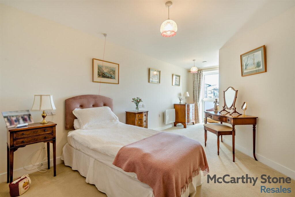 Gilbert Place, Lowry Way, Swindon, WIltshire, SN3 1FX
