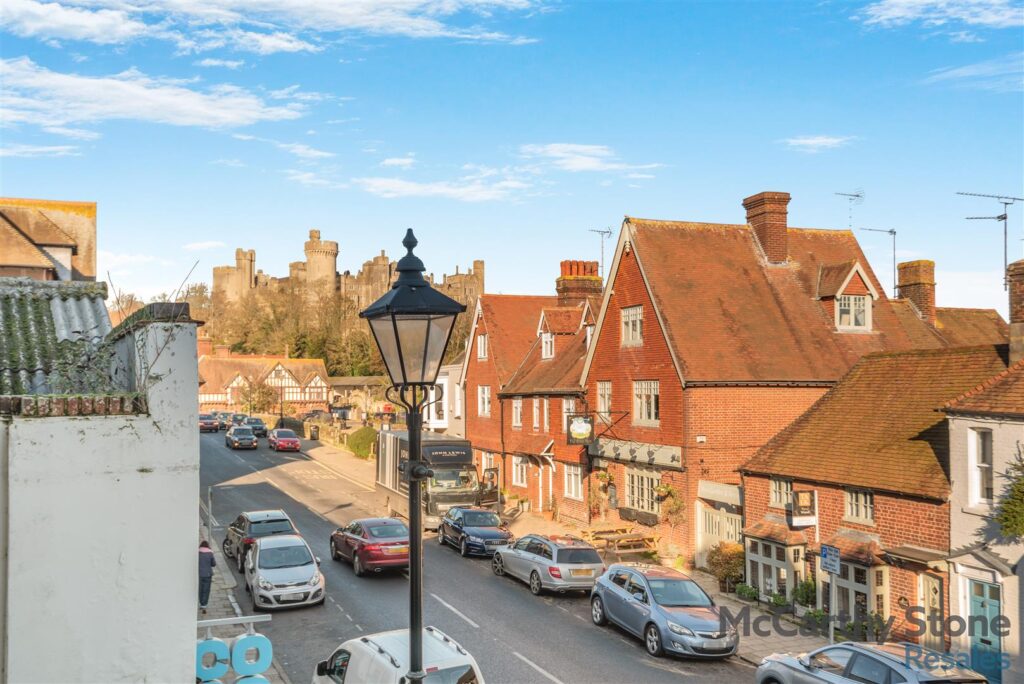 Caen Stone Court, Queen Street, Arundel