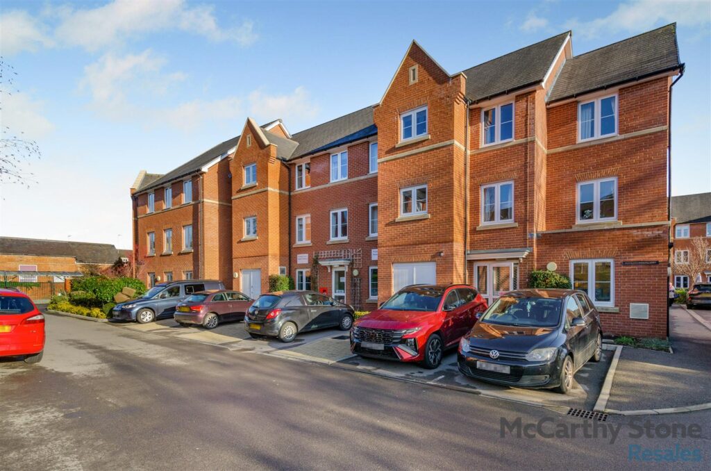 Foxhall Court, School Lane, Banbury
