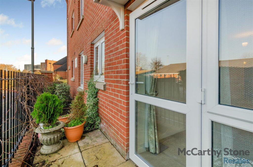 Foxhall Court, School Lane, Banbury