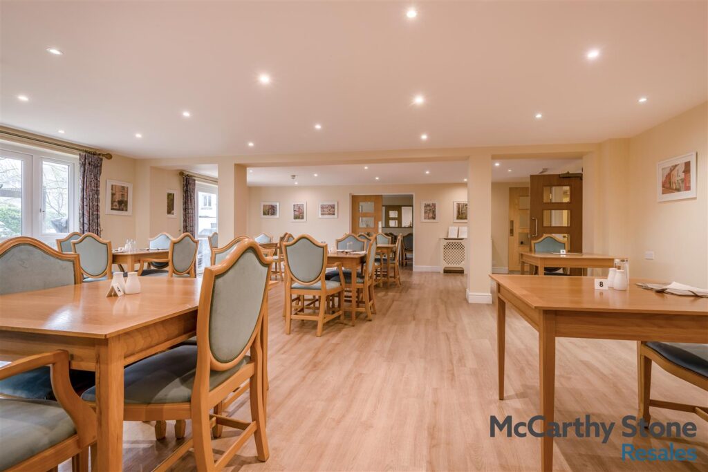 Farringford Court, Avenue Road, Lymington, Hampshire, SO41 9PA