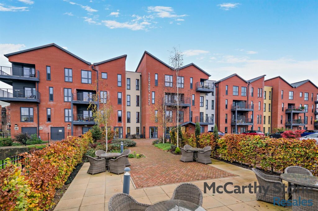 Llanthony Place, St Ann Road, Gloucester, GL2 5GQ