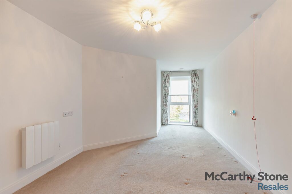 Miami House, Princes Road, Chelmsford, Essex, CM2 9GE