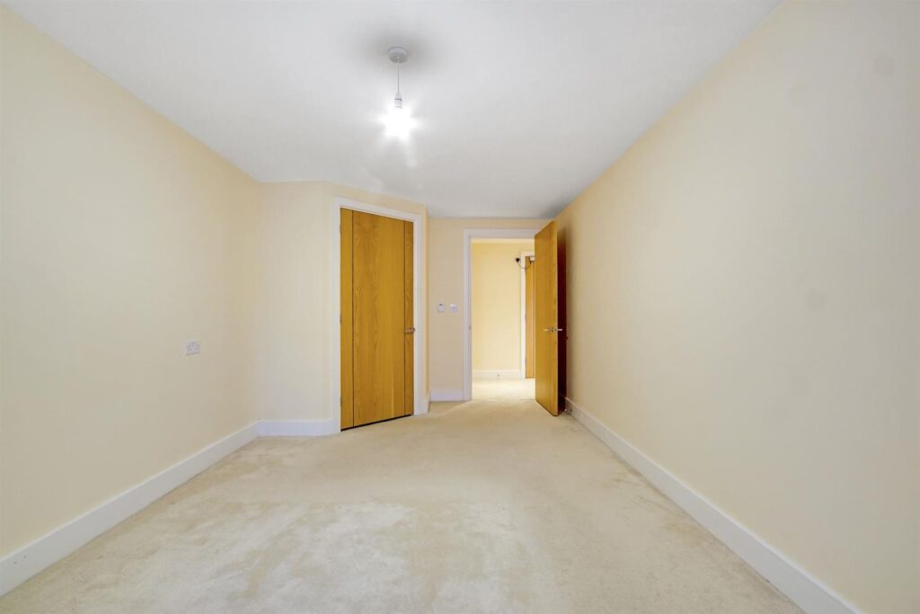 246 Kingston Road,, Raynes Park, London, SW20 8DA