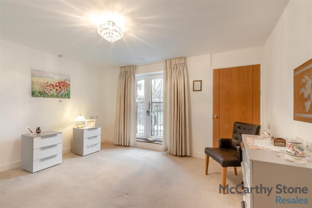 Elizabeth House, St. Giles Mews, Stony Stratford, Milton Keynes, MK11 1HT