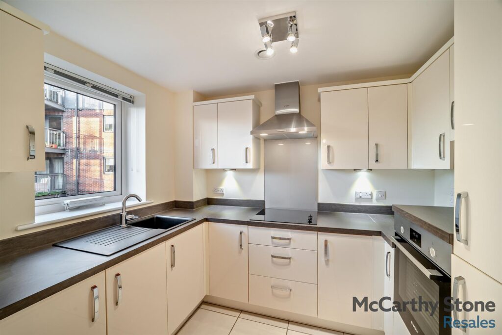 Magpie Court, High Street, Hanham, Bristol, BS15 3FS