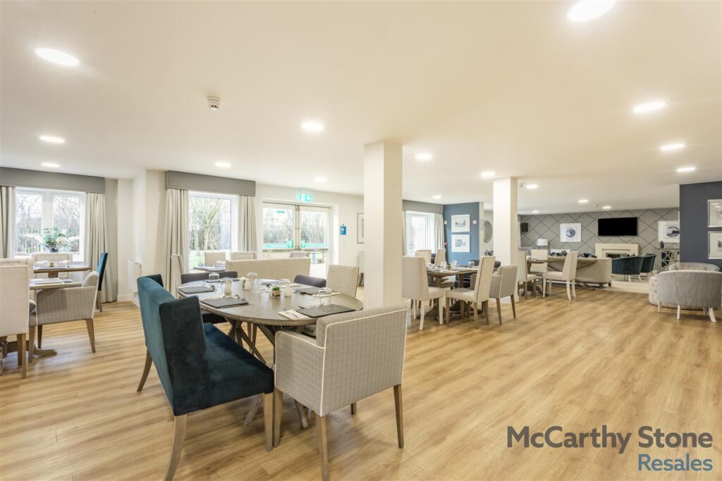 Oakhill Place, High View, Bedford, Bedfordshire, MK41 8FB