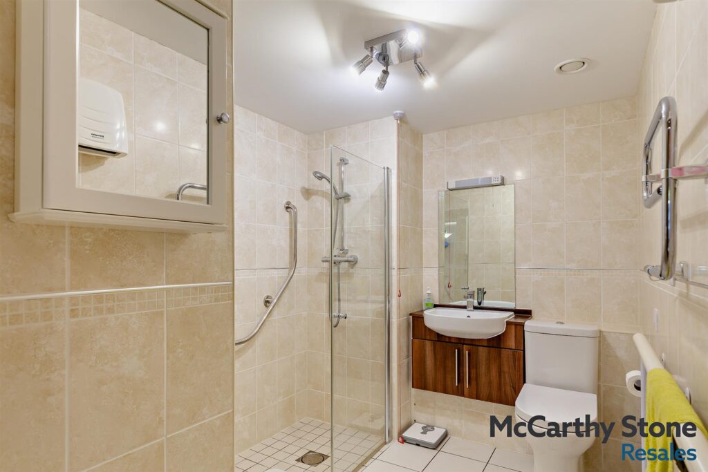 Lys Lander, Tregolls Road, Truro, TR1 1GR