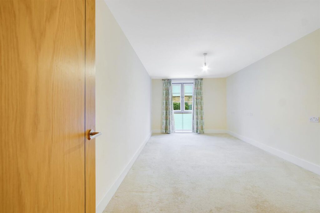246 Kingston Road,, Raynes Park, London, SW20 8DA