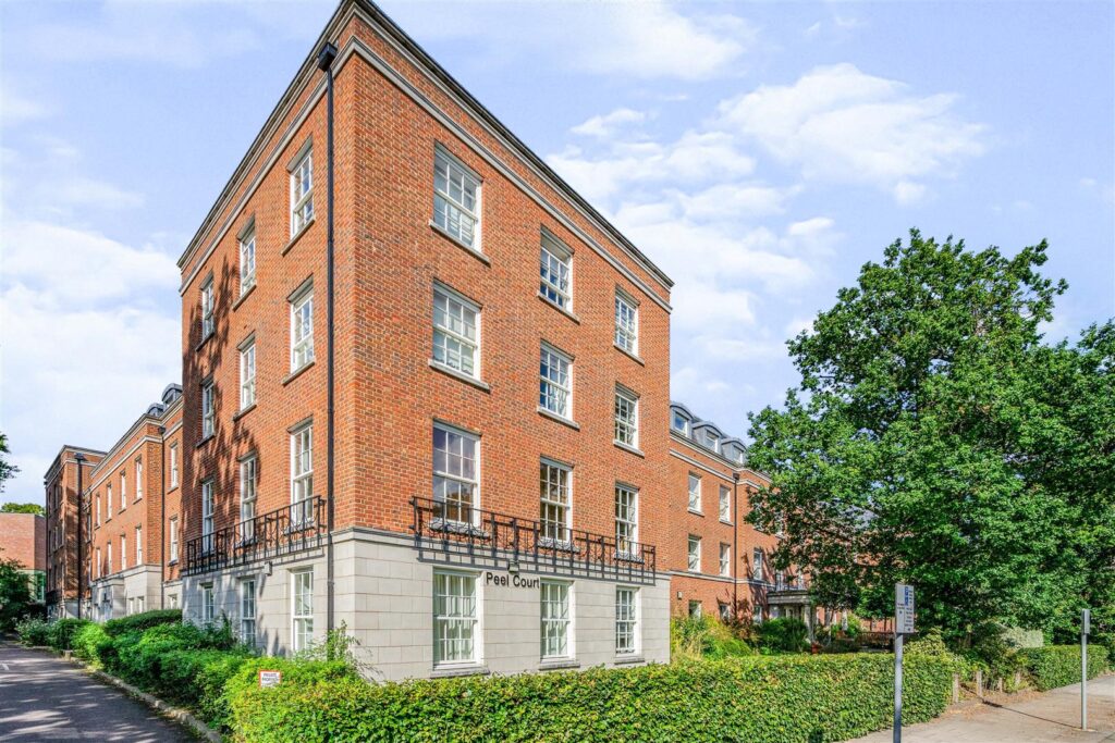 Peel Court, College Way, Welwyn Garden City, Hertfordshire, AL8 6DG