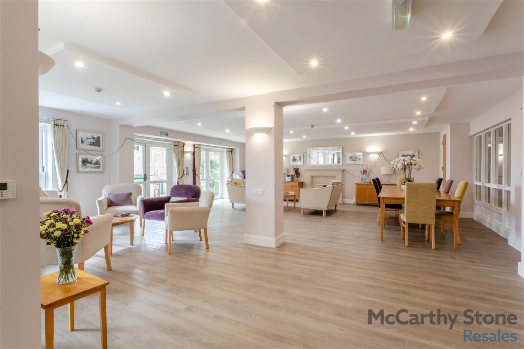 Peel Court, College Way, Welwyn Garden City, Hertfordshire, AL8 6DG