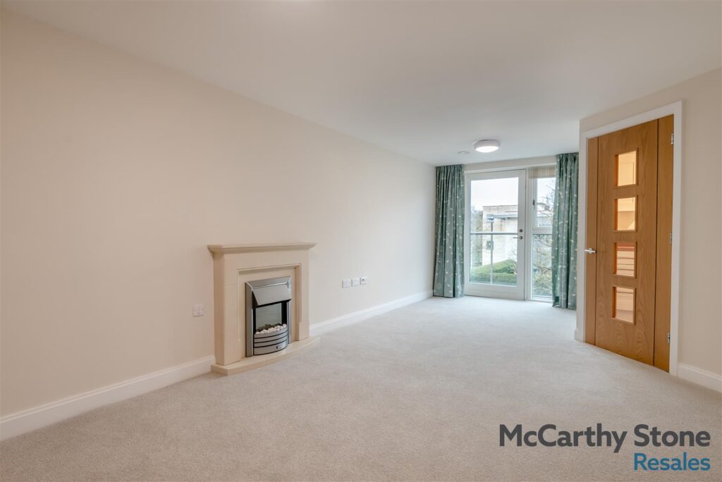 Bath Gate Place, Tetbury Road, Cirencester