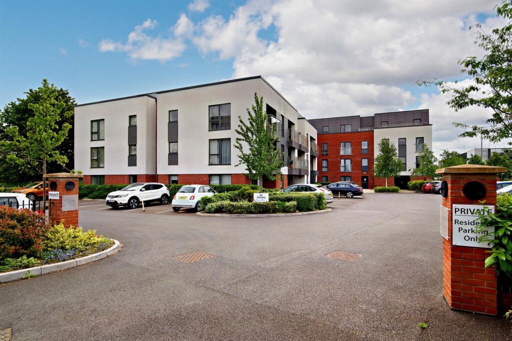 Lock House, Keeper Close, Taunton, Somerset, TA1 1AX