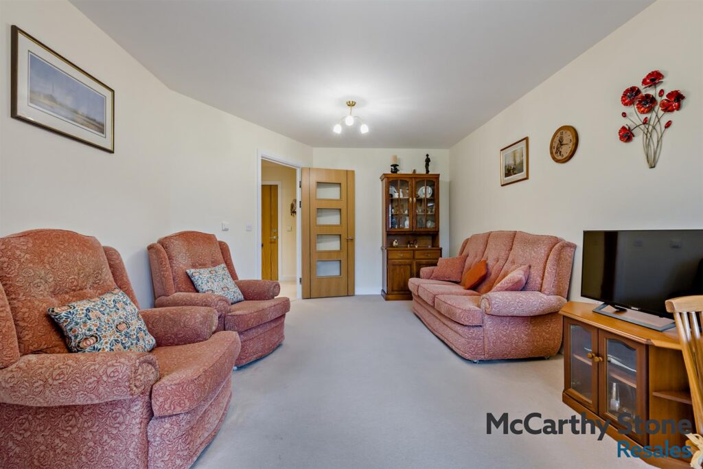 Hillier Court, Botley Road, Romsey, Hampshire.