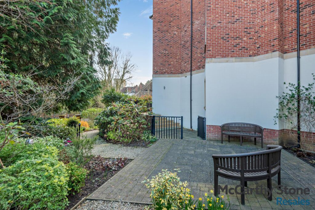 St. Johns Road, Loughton