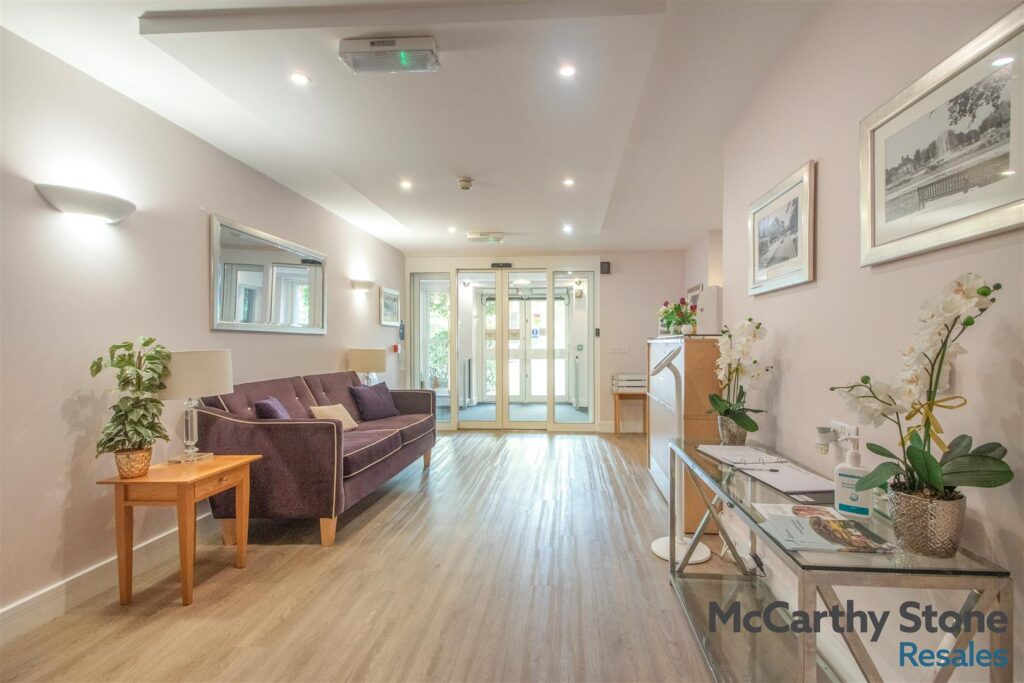 Peel Court, College Way, Welwyn Garden City, Hertfordshire, AL8 6DG