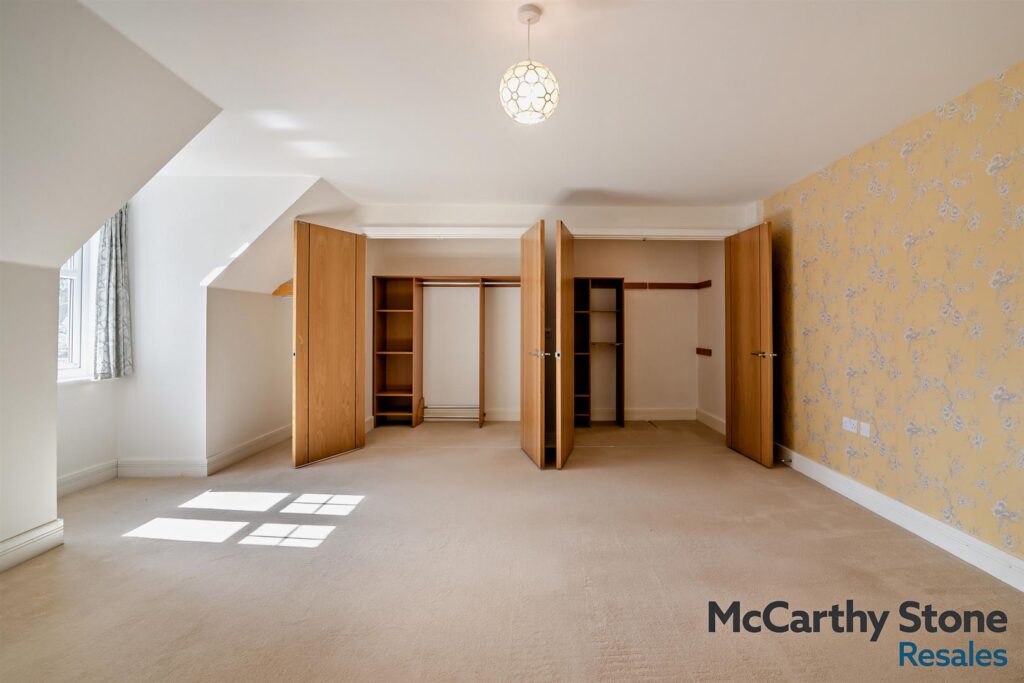 Holmes Place, Crowborough Hill, Crowborough, TN6 2RS