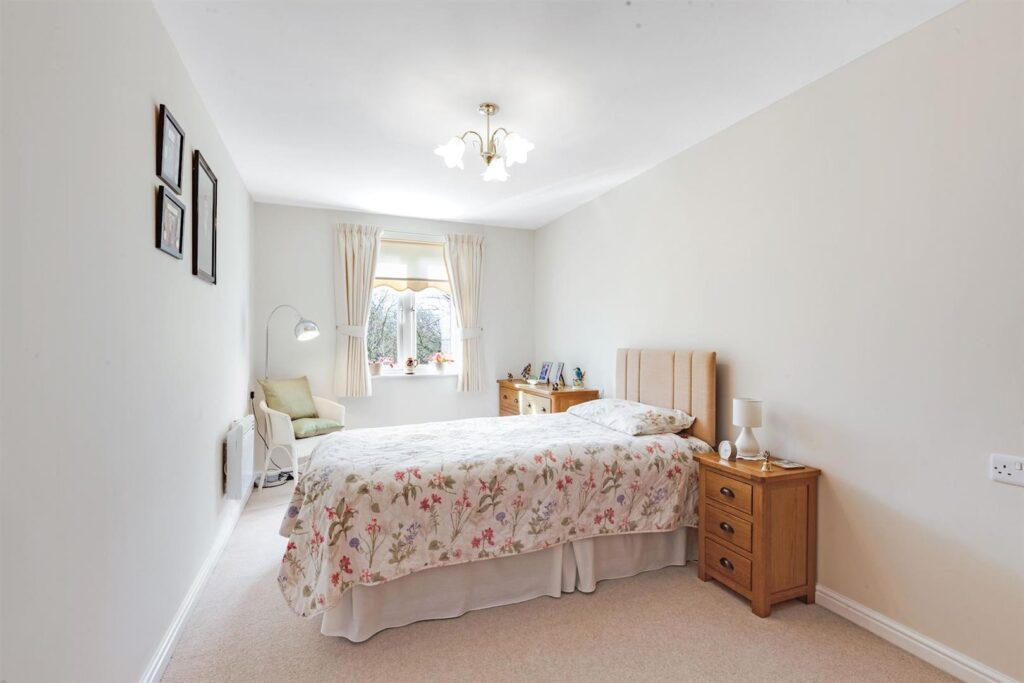 Sanders Court, Junction Road, Warley, Brentwood, CM14 5FG