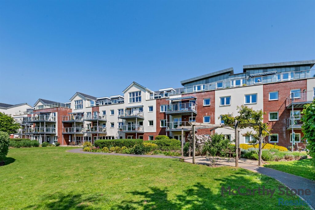 Ellisfields Court, Mount Street, Taunton TA1 3SS