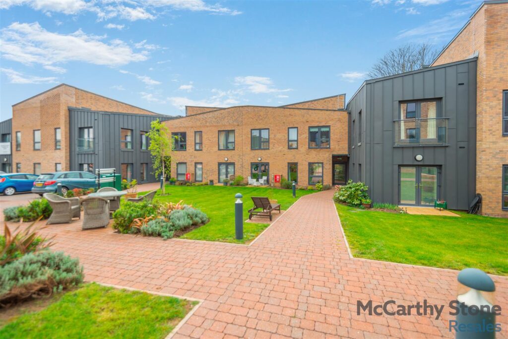 Norton Place, Icknield Way, Baldock SG7 5FH