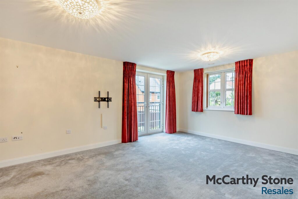 Parkland Place, Shortmead Street, Biggleswade, Bedfordshire, SG18 0RE