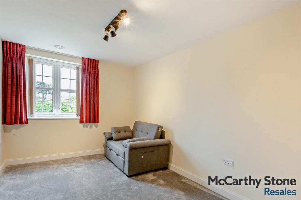 Parkland Place, Shortmead Street, Biggleswade, Bedfordshire, SG18 0RE