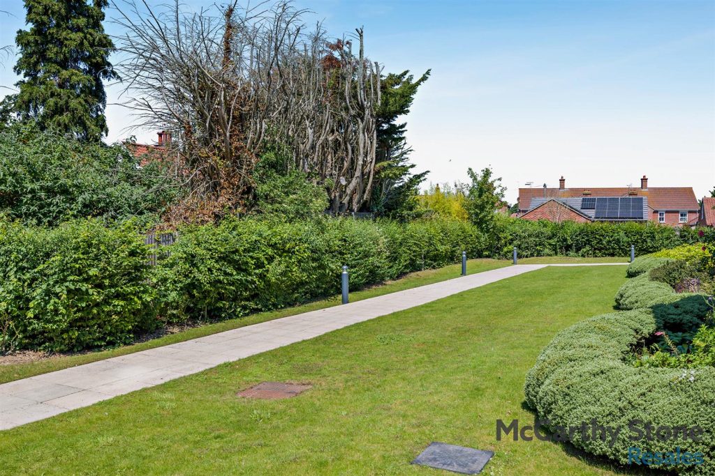 Louis Arthur Court, 27-31 New Road, North Walsham, Norfolk, NR28 9FJ