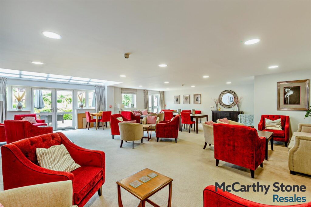 Hillier Court, Botley Road, Romsey, Hampshire.