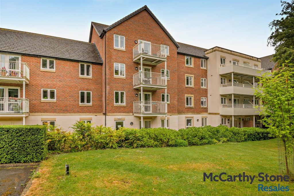 Shackleton Place, Bath Road, Devizes, Wiltshire, SN10 2GZ