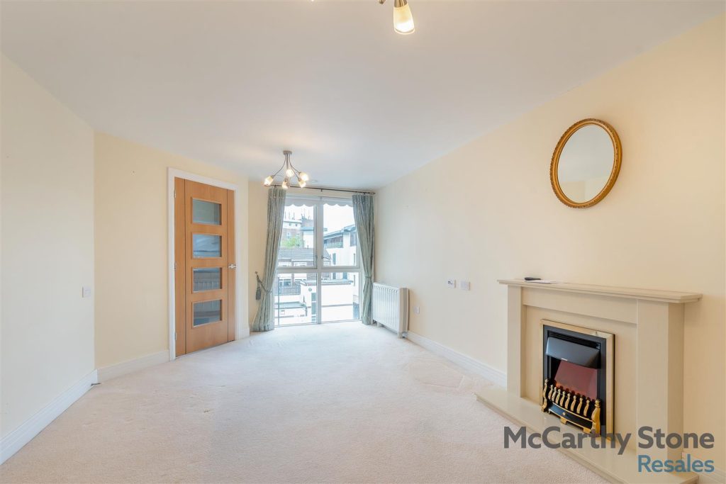 35 Wilton Court, Southbank Road, Kenilworth
