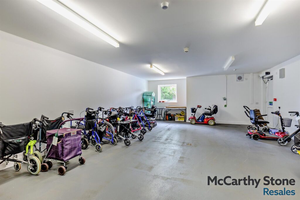 Hillier Court, Botley Road, Romsey, Hampshire.