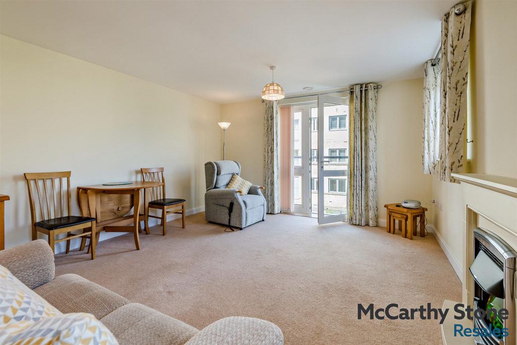 Waterford Place, Westmead Lane, Chippenham, Wiltshire, SN15 3GX