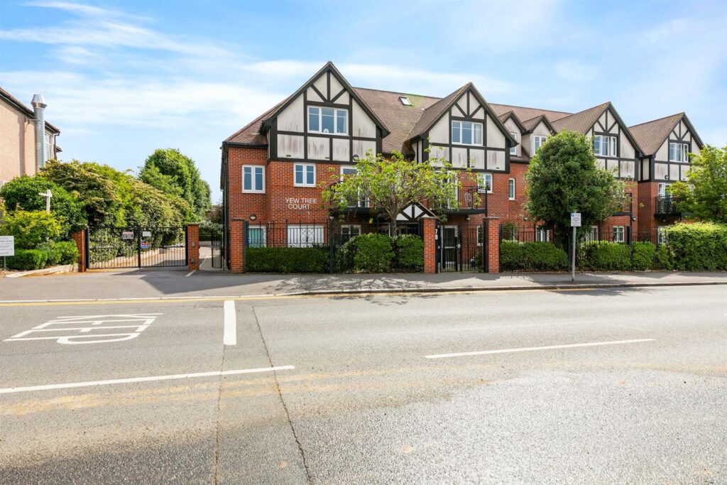 Limpsfield Road, South Croydon, CR2 9LB