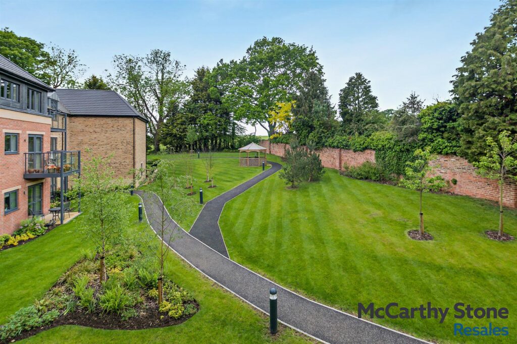 Westwood Manor, Langholm Close, Beverley