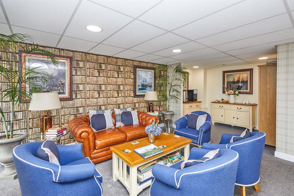 Wilford Lane, West Bridgford. Penthouse Apartment