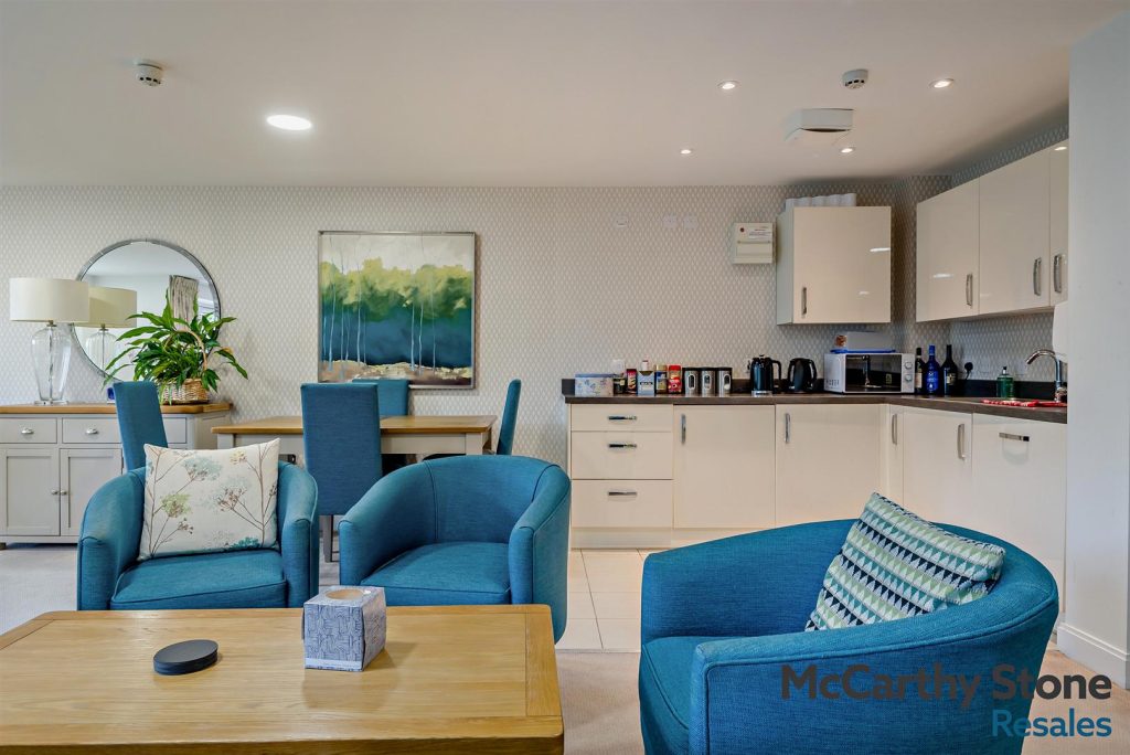 Waterford Place, Westmead Lane, Chippenham, Wiltshire, SN15 3GX