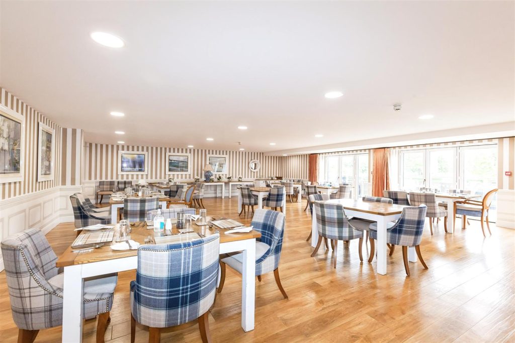 Wilford Lane, West Bridgford. Penthouse Apartment