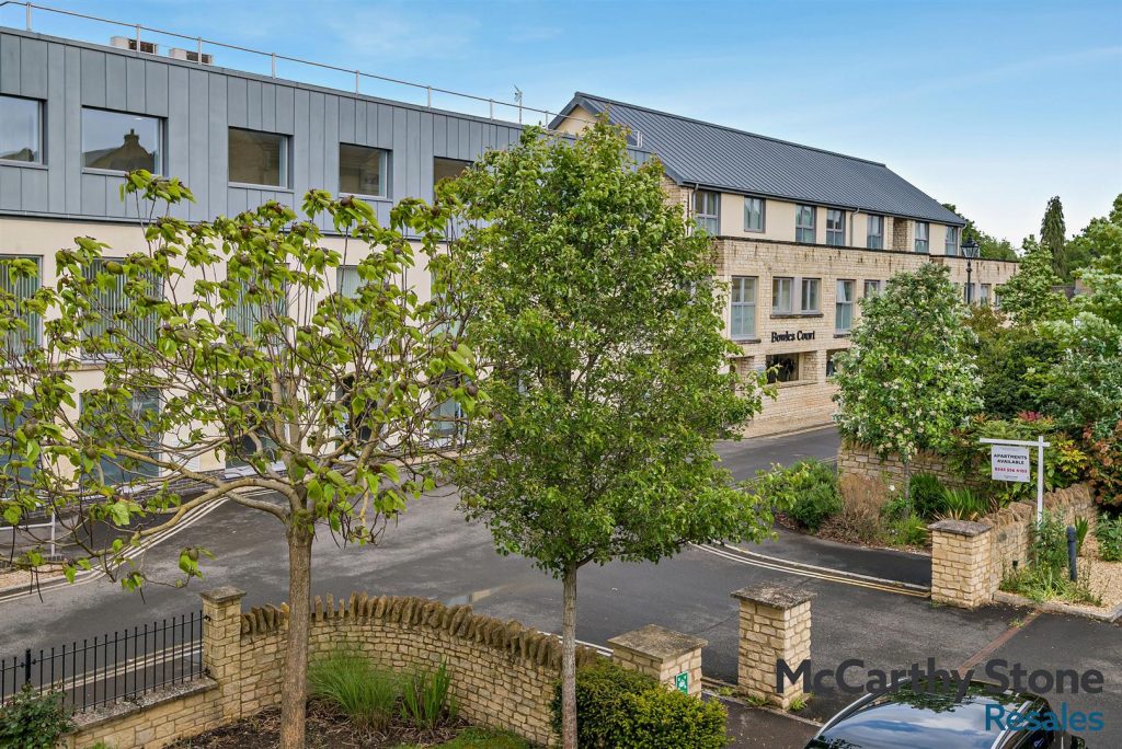 Waterford Place, Westmead Lane, Chippenham, Wiltshire, SN15 3GX