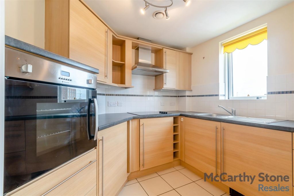 35 Wilton Court, Southbank Road, Kenilworth