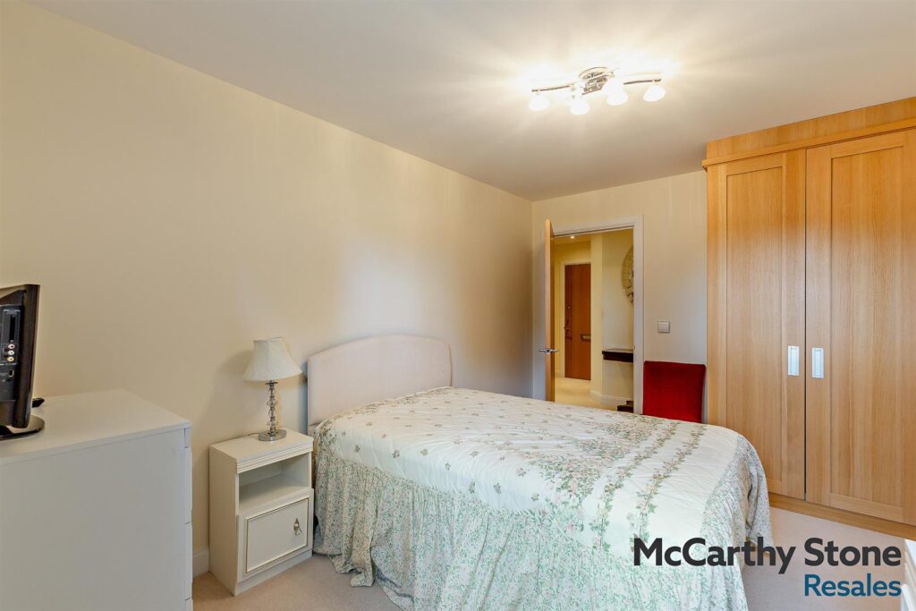 Hillier Court, Botley Road, Romsey, Hampshire.